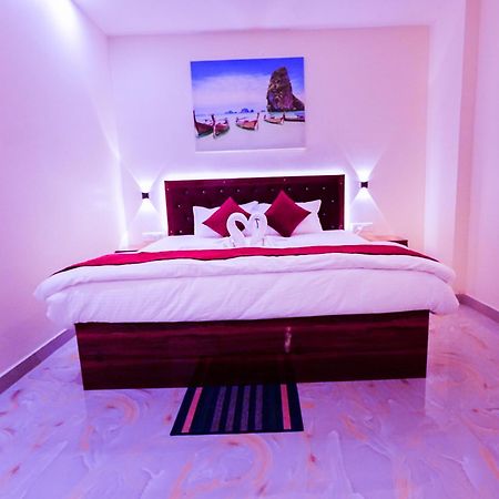 Hotel Rj Патна Екстер'єр фото